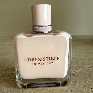 Givenchy Irresistible Perfume - Cream